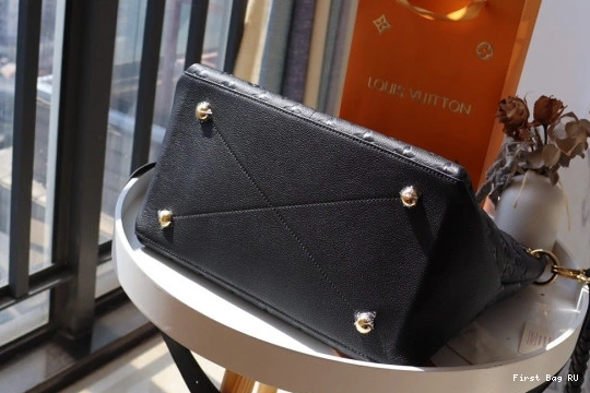 First bag ru HOBO MAIDA LOUIS VUITTON 0801